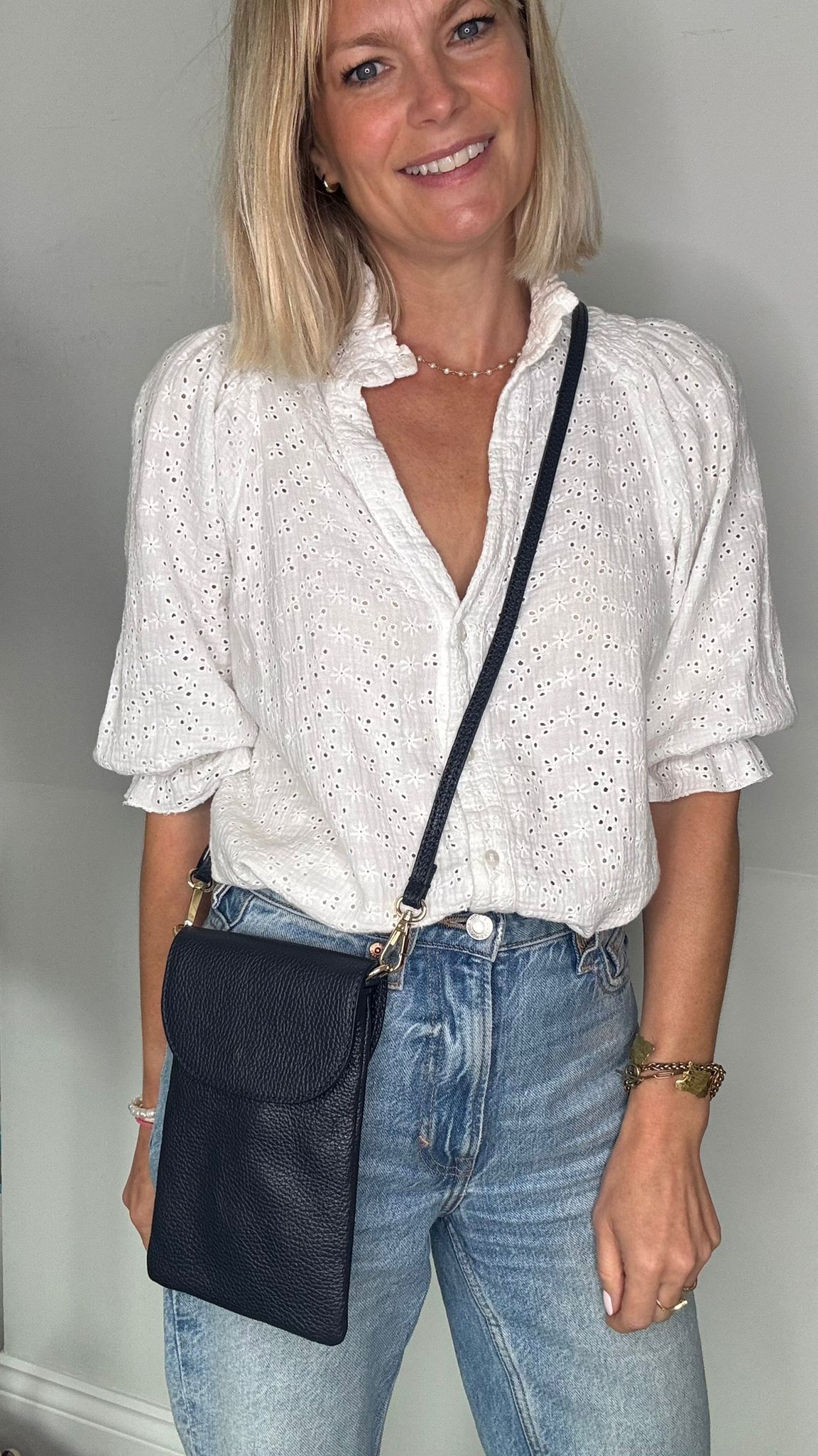 Navy Crossbody Phone Bag – Amelia Rose Accessories