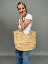 Load image into Gallery viewer, Large Jute Tote Long Handled Bag

