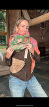 Afbeelding in Gallery-weergave laden, Preorder for delivery w/c 11/11 - Green Camo Scarf with Pink &amp; Orange Stars
