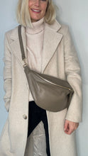 Carregar imagem no visualizador da galeria, Dark Taupe Large Crossbody Bum Bag - Gold Hardware
