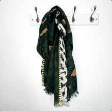 Cargar imagen en el visor de la galería, Preorder for dispatch w/c 28/10 - Khaki Animal Print Scarf with Contrast Border
