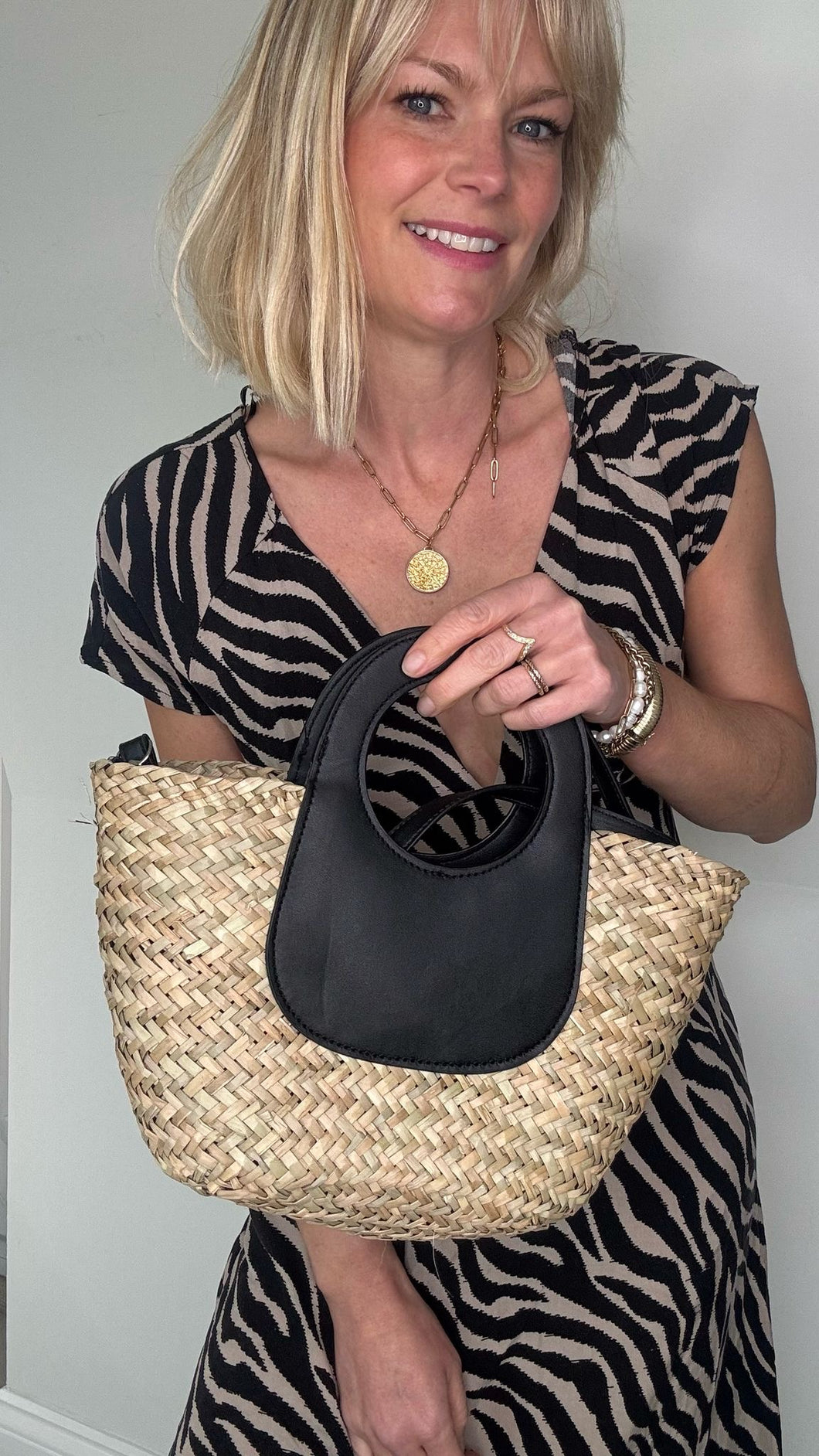 Preorder for dispatch w/c 19/05 - Black & Straw Handheld/ Crossbody Bag