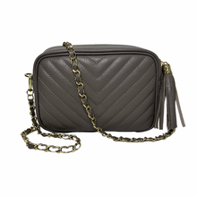 Cargar imagen en el visor de la galería, Dark Taupe Chevron Tassel Bag
