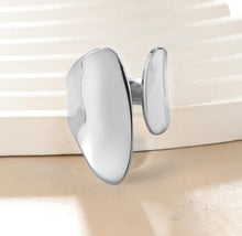 Charger l&#39;image dans la galerie, Silver Chunky Adjustable Ring
