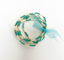 Cargar imagen en el visor de la galería, Turquoise &amp; White Beaded Stretch Bracelets
