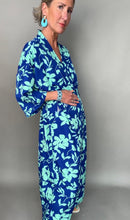 Charger l&#39;image dans la galerie, Blue &amp; Green Flower Print Kimono
