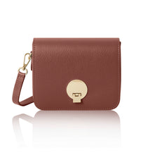 Cargar imagen en el visor de la galería, Light Chocolate Gold Buckle Bag
