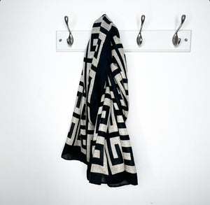 Black & Cream Geometric Print Scarf