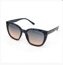 Cargar imagen en el visor de la galería, Deep Blue Tortoiseshell Sunglasses
