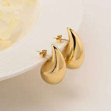 Cargar imagen en el visor de la galería, Gold Droplet Stud Earrings
