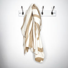 Charger l&#39;image dans la galerie, Camel &amp; Cream Geometric Scarf
