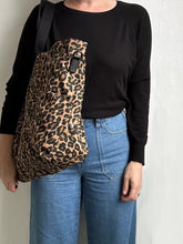 Load image into Gallery viewer, Leopard Print Large Tote Bag
