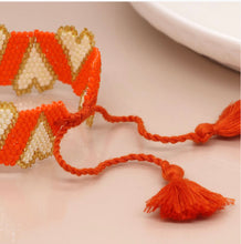 Afbeelding in Gallery-weergave laden, Orange &amp; Gold Heart Beaded Adjustable Bracelet
