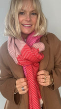 Afbeelding in Gallery-weergave laden, Preorder for dispatch w/c 30/9 - Red &amp; Pink Mix Stripe Blanket Scarf
