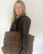 Load image into Gallery viewer, Leopard Print Large Tote Bag
