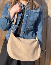 Cargar imagen en el visor de la galería, Stone Suede Large Crossbody Swing Bag
