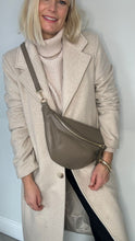 Carregar imagem no visualizador da galeria, Dark Taupe Large Crossbody Bum Bag - Gold Hardware
