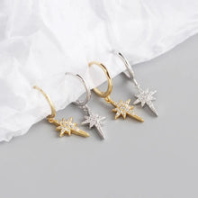 Laden Sie das Bild in den Galerie-Viewer, Preorder for dispatch w/c 16/12 - Gold Sparkly Star Hoop Huggies
