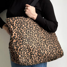 Load image into Gallery viewer, Leopard Print Large Tote Bag
