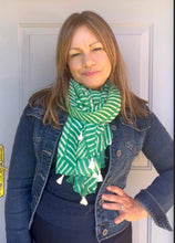 Load image into Gallery viewer, Green &amp; White Tassel Scarf
