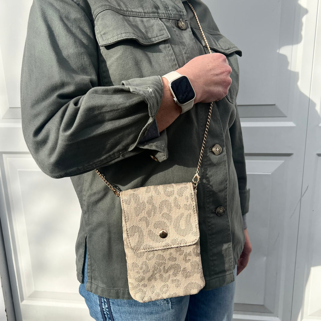Stone Leopard Print Woven Crossbody Phone Bag