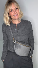 Carregar imagem no visualizador da galeria, Suede Large Grey Crossbody/ Waist Bag
