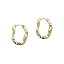 Load image into Gallery viewer, Gold Wavy Hoop Earrings
