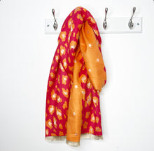 Load image into Gallery viewer, Pink &amp; Orange Animal Print Star Scarf
