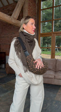 Charger l&#39;image dans la galerie, Brown Plain Blanket Scarf
