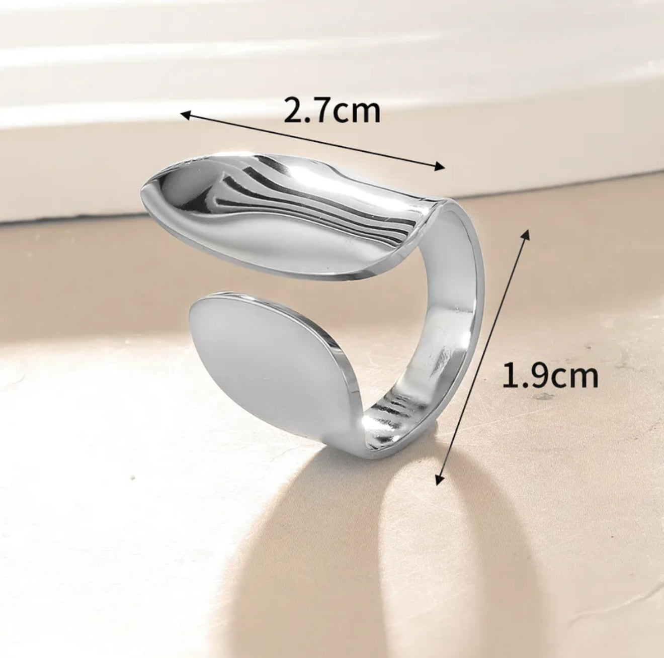 Silver chunky adjustable ring with measurements 