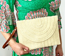 Load image into Gallery viewer, Cream Straw Woven Clutch Bag
