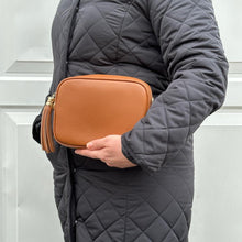Load image into Gallery viewer, Dark Tan Crossbody Bag with Tassel
